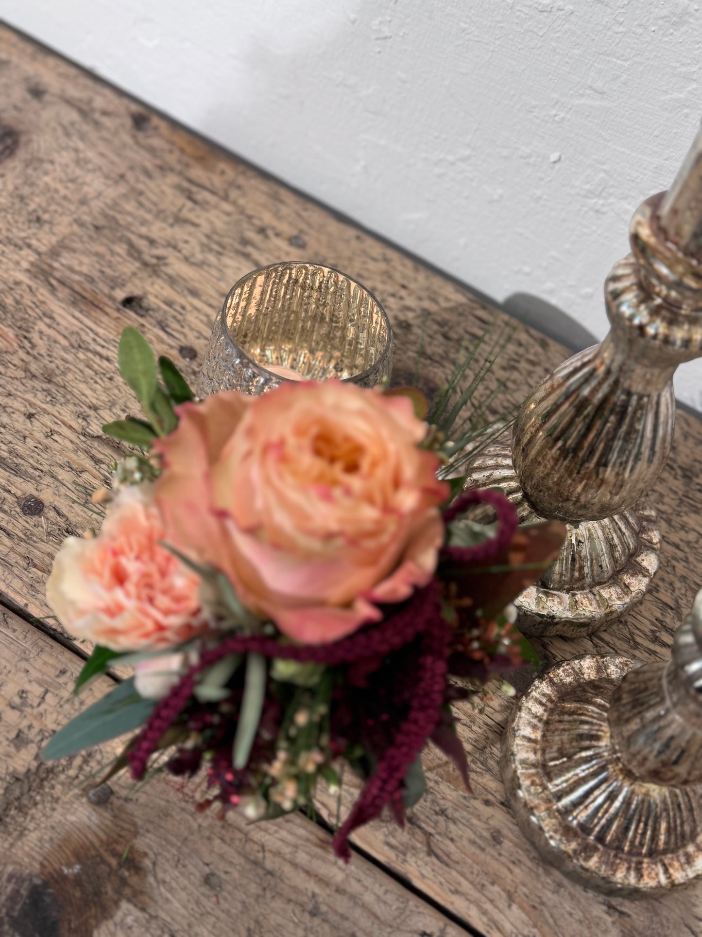 Blumengesteck „ Apricott-Rot“